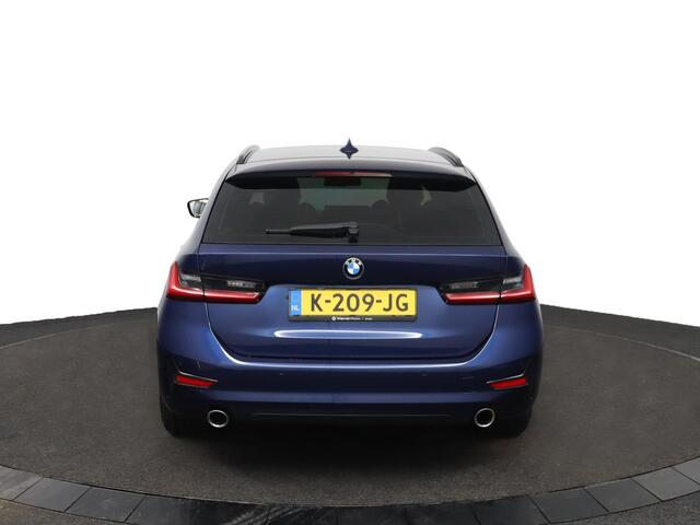 BMW 3-SERIE Touring 320i Executive Edition | NAP | Pano | Virtualcockpit
