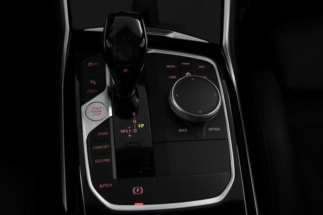 BMW 3-SERIE Touring 320i Executive Edition | NAP | Pano | Virtualcockpit