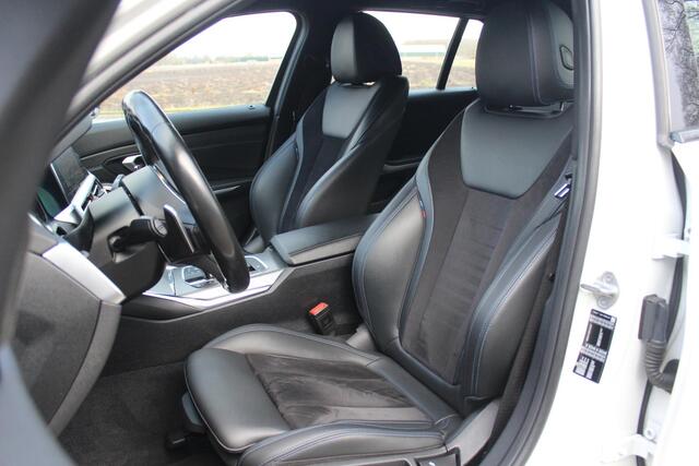 BMW 3-SERIE Touring 318i Executive Edition // M Sport