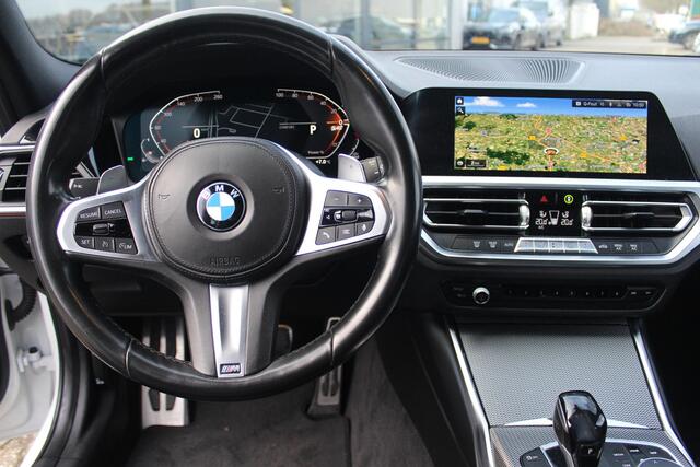 BMW 3-SERIE Touring 318i Executive Edition // M Sport