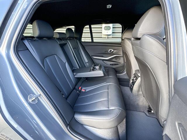 BMW 3-SERIE Touring 318i M Sportpakket / Comfort Pack / Comfort Access