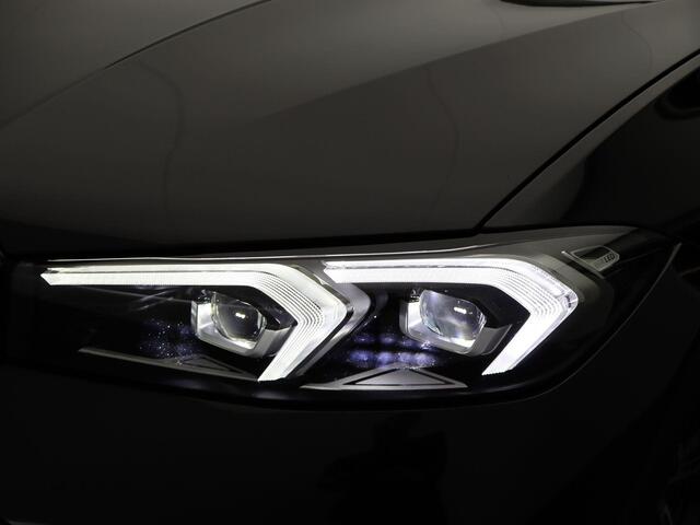 BMW 3-SERIE Touring 320e M Sportpakket | PDC Voor + Achter | 18''