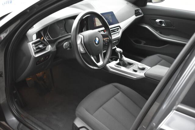 BMW 3-SERIE Touring 318d Executive