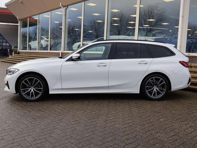 BMW 3-SERIE Touring 320d HIGH EXECUTIVE SPORTLINE 190 PK AUT. *ALPINWEISS* + ELEK. TREKHAAK | LASER LED | 18 INCH | STOEL/STUURWIELVERW.