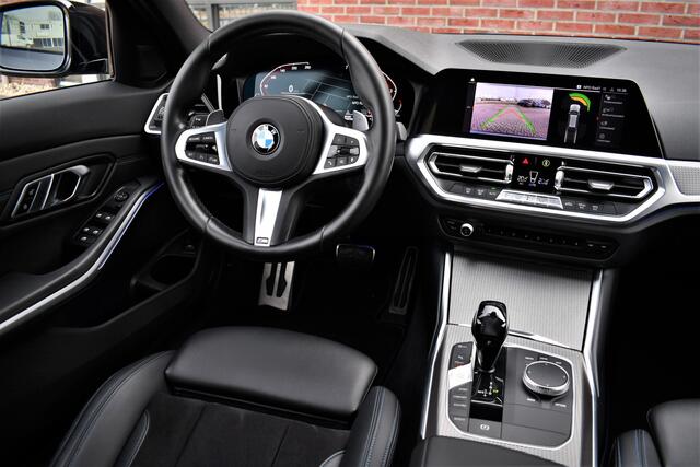 BMW 3-SERIE Touring 320i M-Sport Shadow HiFi 19inch Camera NL-auto
