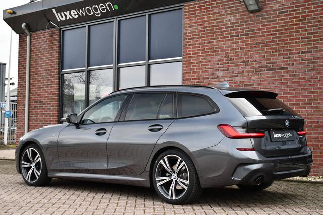 BMW 3-SERIE Touring 320i M-Sport Shadow HiFi 19inch Camera NL-auto