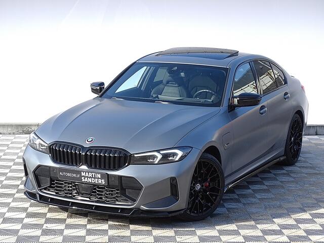 BMW 3-SERIE Limousine 330 e xDrive M Sport