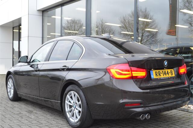 BMW 3-SERIE 320d EDE High Executive Automaat leder, sportst., lane assist, stoelverw. zwarte hemelbekl, camera,led.NAP, ZEER MOOI!