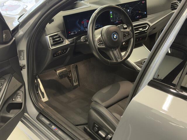 BMW 3-SERIE Touring 320e M-Sport, HUD, H&K, Trekhaak, Elektrische stoelen, M340i
