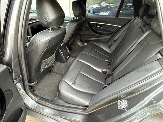 BMW 3-SERIE Verwacht 318D M Sport Edition Navi Leer Camera Trekhaak