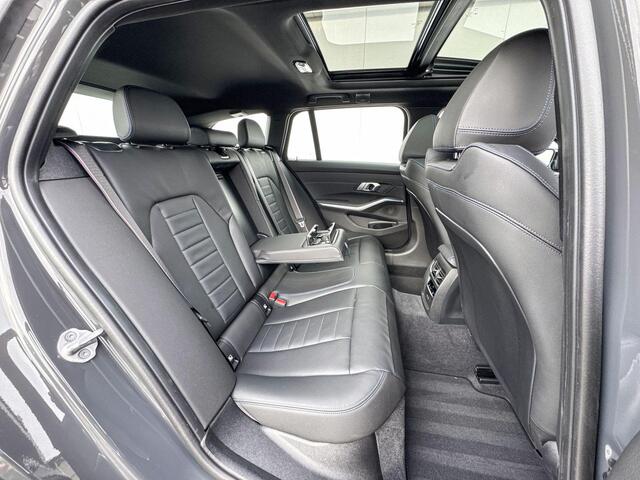 BMW 3-SERIE Touring 330e | M Sport | Panoramadak