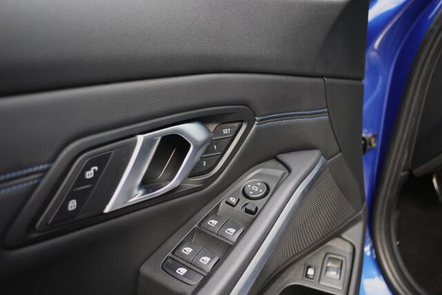 BMW 3-SERIE Touring 330e 293 PK xDrive M Sport Pro PHEV, Panoramadak, Kuipstoelen, Head-Up, Adap. Cruise Control