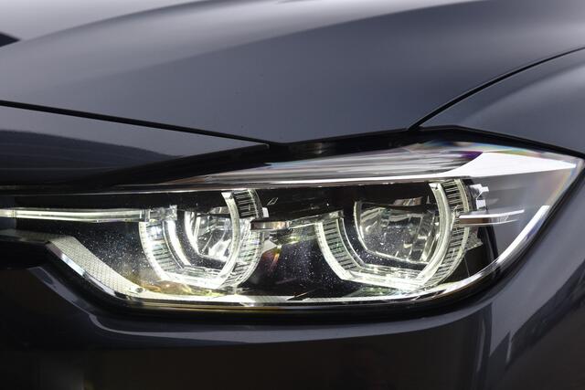 BMW 3-SERIE 320i Edition Luxury Line * Lichtpakket * Sportstuurwiel * Lederen Bekleding *