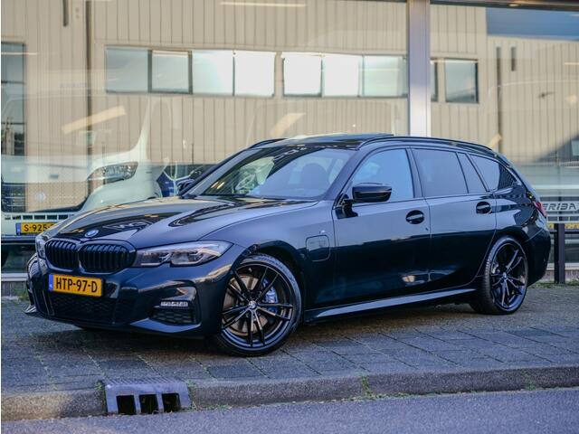 BMW 3-SERIE Touring 330e xDrive M-Sport / PANO / LASER LIGHT / CARPLAY!