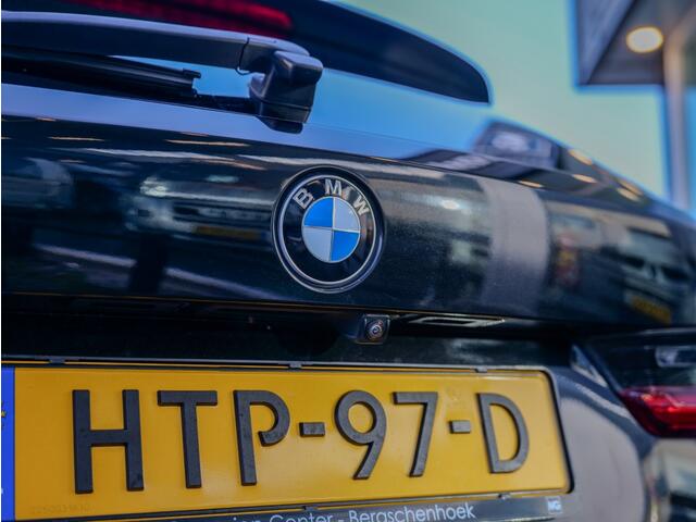 BMW 3-SERIE Touring 330e xDrive M-Sport / PANO / LASER LIGHT / CARPLAY!