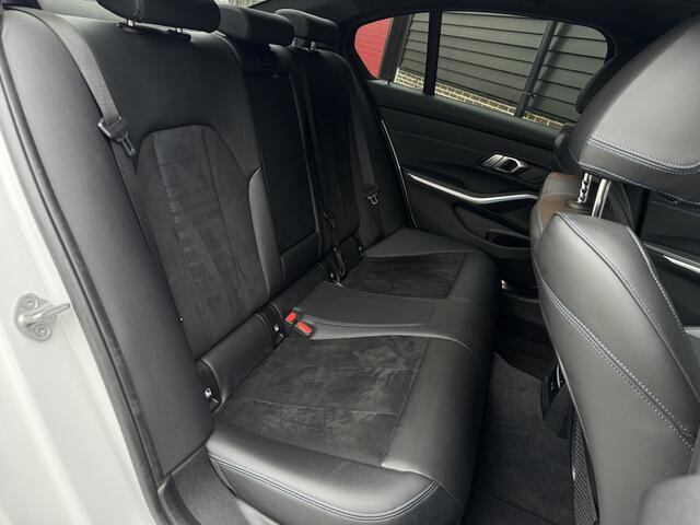BMW 3-SERIE 330e M Sport 292 pk High Executive Panoramadak, HUD, Keyless