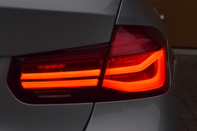 BMW 3-SERIE 340i High Executive * M-Sport * Head-up * Memory Stoel * Schuifdak * Camera Rondom *