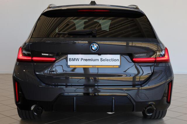 BMW 3-SERIE Touring 330e M Sportpakket Pro | Panoramadak | Elektr. Trekhaak | BMW Individual Dravit Grau Metallic