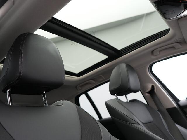 BMW 3-SERIE Touring 320e Sportline FACELIFT Plug In Hybrid Dealer O.H PHEV | Panodak | Widescreen Navi | Harman Kardon | Camera | Keyless | Stuurverwarming | Apple Carplay | BLIS |
