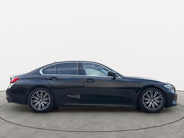 BMW 3-SERIE 320i 184PK High Executive M-Sport Ext. Pano Leer Camera