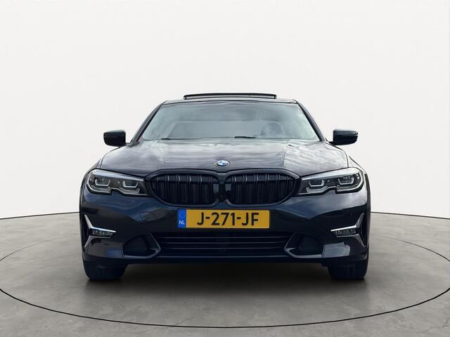 BMW 3-SERIE 320i 184PK High Executive M-Sport Ext. Pano Leer Camera