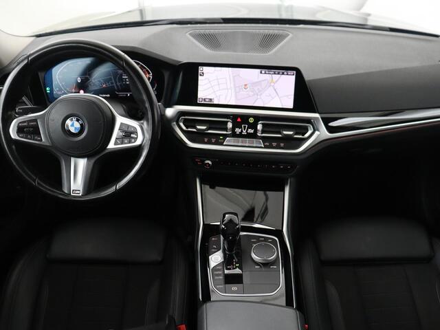 BMW 3-SERIE Touring 318i Sport Line | Sportstoelen | Half leder | Live Cockpit | Carplay | Navigatie | Sfeerverlichting | Parkeerhulp | Climate control | Bluetooth | Cruise control
