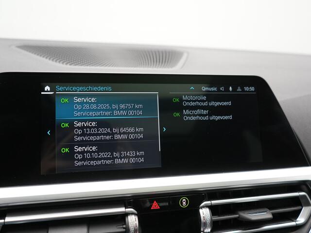 BMW 3-SERIE Touring 330e Sportline Plug In Hybrid 293pk Dealer O.H. PHEV | Trekhaak Af Fabriek | Panodak | Head Up | Adaptive Cruise | 360 Camera | Laser LED | Harman / Kardon | Lederen Sportstoelen Verwarmd | Stuur Verwarmd | Sfeerverlichting | Keyless |