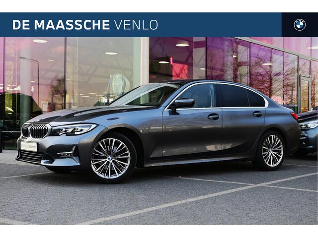 BMW 3-SERIE 320i Luxury Line Automaat / Achteruitrijcamera / LED / Stoelverwarming / Live Cockpit Plus / Parking Assistant / Leder