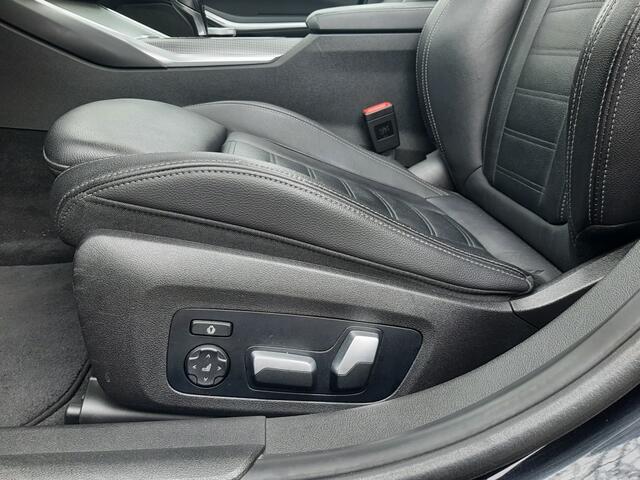 BMW 3-SERIE 330e eDrive 292pk Leer - Navigatie - Bluetooth - Head-up Display