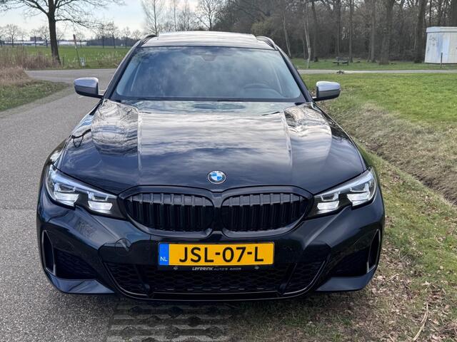 BMW 3-SERIE 318I MSPORT / PANO / 19INCH / 24DKM
