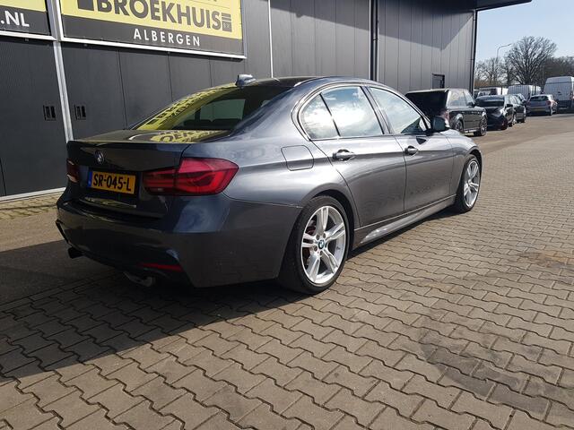 BMW 3-SERIE 318i Edition M Sport Shadow Executive