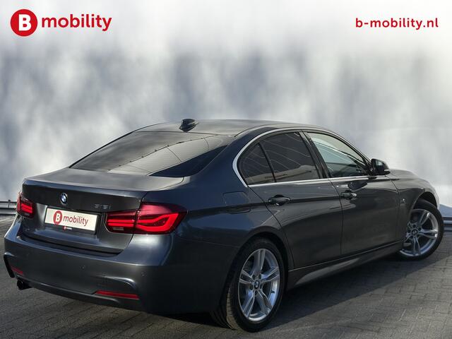 BMW 3-SERIE 318i High Executive M-Sport Apple CarPlay Hifi | Achteruitrijcamera | DAB | Leer | Driving Assist.