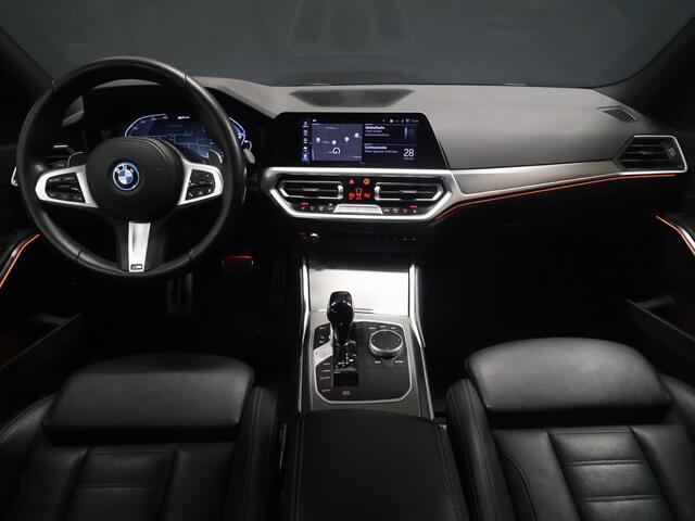 BMW 3-SERIE Touring 320e Business Edition Plus M Sport [SCHUIFKANTELDAK, APPLE CARPLAY, ANDROID AUTO, CRUISE CONTROL, ACHTERUITRIJCAMERA, PDC V+A, BMW LASER, NIEUWSTAAT]