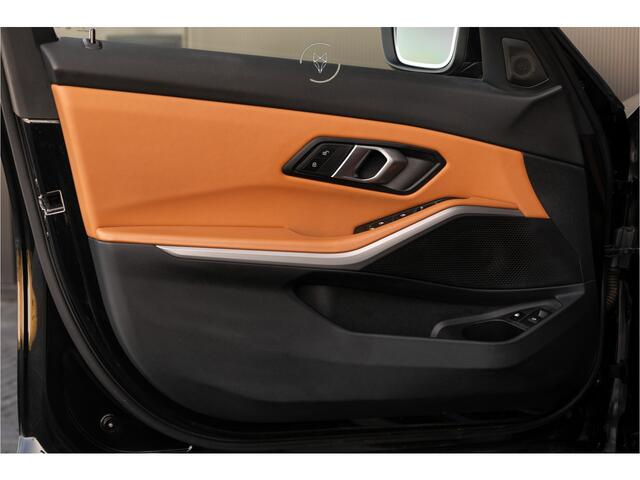 BMW 3-SERIE Touring 330e Advanced Keyless|Assistentiepakket|Sportstoelen|HUD|18"|Live Cockpit Pro|Hifi|Leder|LED