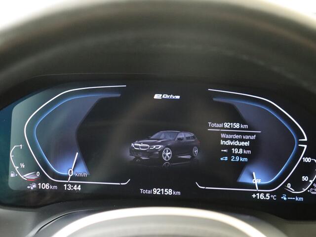 BMW 3-SERIE Touring 330e xDrive High Executive | Stoel en Stuurverwaming | M-Sport | Elektrische Achterklep | Camera |