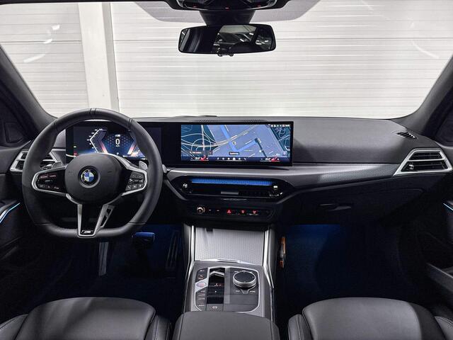 BMW 3-SERIE Sedan 318i | M-Sport Pro | Hifi System | Adaptive LED