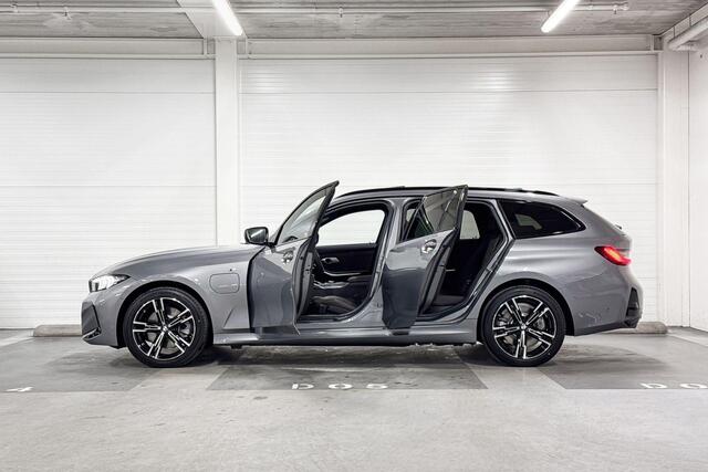 BMW 3-SERIE Touring 330e | M-Sport | Comfort Pack | Panoramadak | Comfort Access | Trekhaak