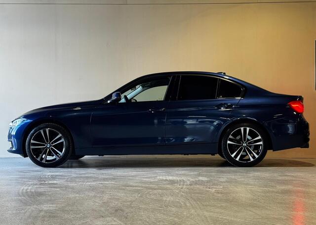 BMW 3-SERIE 318i Executive