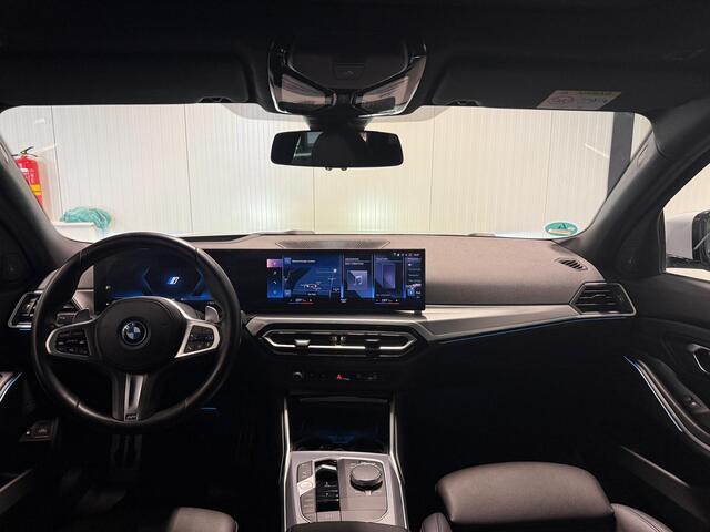 BMW 3-SERIE Touring 330e xDrive M Sport Panodak HUD Trekhaak Harman Kardon Camera ACC Brooklyngrau