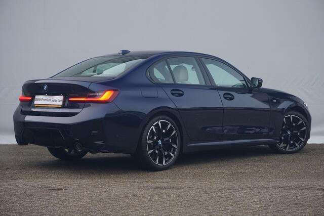 BMW 3-SERIE Sedan 330i M Sportpakket | Comfort Pack | Showroom Selection