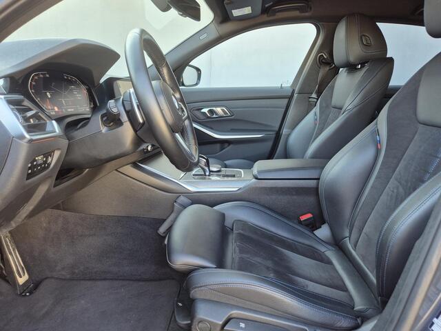 BMW 3-SERIE 320i Business Edition M Sport Automaat / Dealer onderhouden / Stoelverwarming / Trekgewicht 1600 kg / Apple Carplay Android Auto / Cruise control / Keyless Entry/Start / Climate control / Parkeersensoren voor en achter /