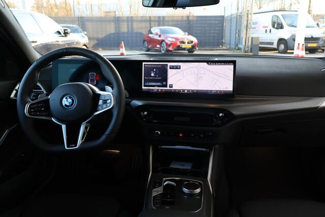 BMW 3-SERIE 330e Sedan | M Sportpakket Pro | Comfort Pack | Ekris Selection