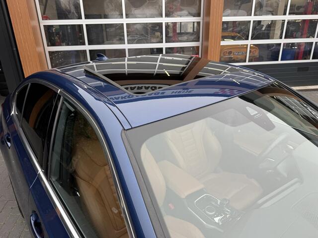BMW 3-SERIE 318i High Executive | Laser Led | Schuifdak | Sport stoelen leer | Zwarte Hemel |