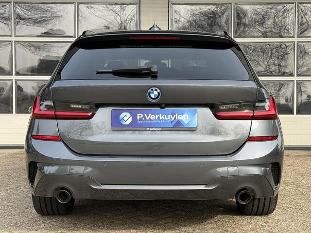 BMW 3-SERIE Touring 330e xDrive M SPORT | PANORAMA | SPORTREMMEN | HEAD UP | 19 INCH | ADAPT. ONDERSTEL |