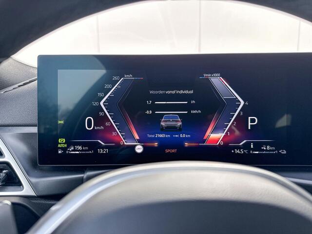 BMW 3-SERIE Touring 330e xDrive | Panoramadak | M Sport | Trekhaak