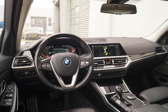 BMW 3-SERIE Touring 320i 184pk Business Edition Plus -PANO-LEER-