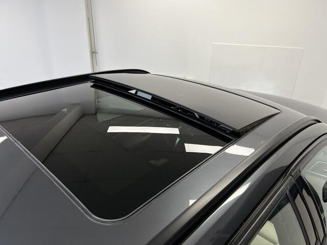 BMW 3-SERIE Touring 330i M Sport Edition | TREKHAAK | PANO | LEDER |