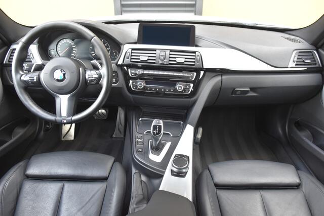 BMW 3-SERIE 320i Edition M Sport Shadow Executive * Achteruitrijcamera * DAB * Privacy Glas * Navigatie Proffesional *