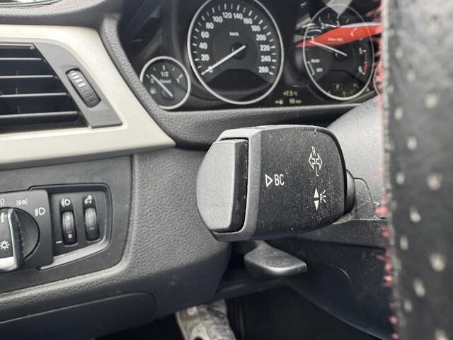 BMW 3-SERIE Touring 320d Automaat | Clima | Navi | Trekhaak | - Belgian license plate