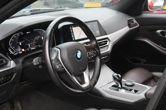 BMW 3-SERIE Touring 330e LEER,SPORTSTOELEN,TREKHAAK